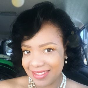 Meet your Posher, Karie